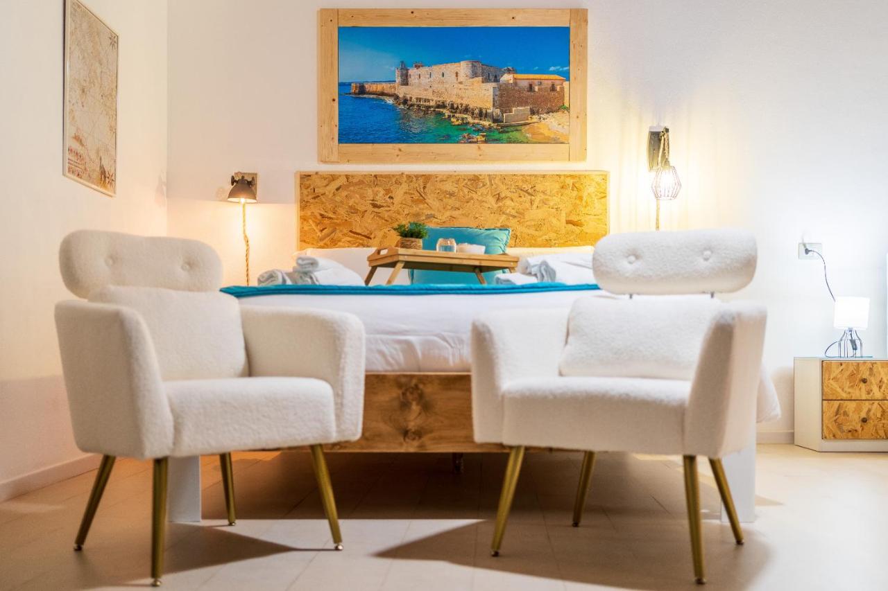 Dreibettzimmer mit Dusche