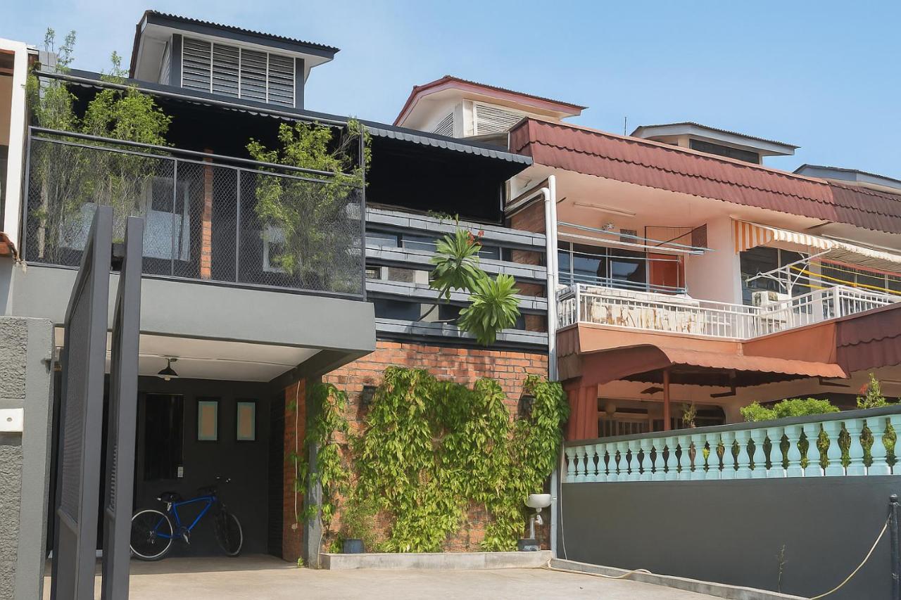 Knocknock 70s Home 5BDR at Jonker, Free Parking - B&B Malacca