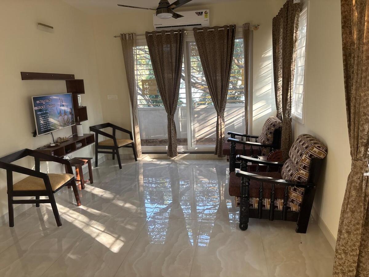 The Yellow Gate- 2 BHk - New Apartment - B&B Bengaluru