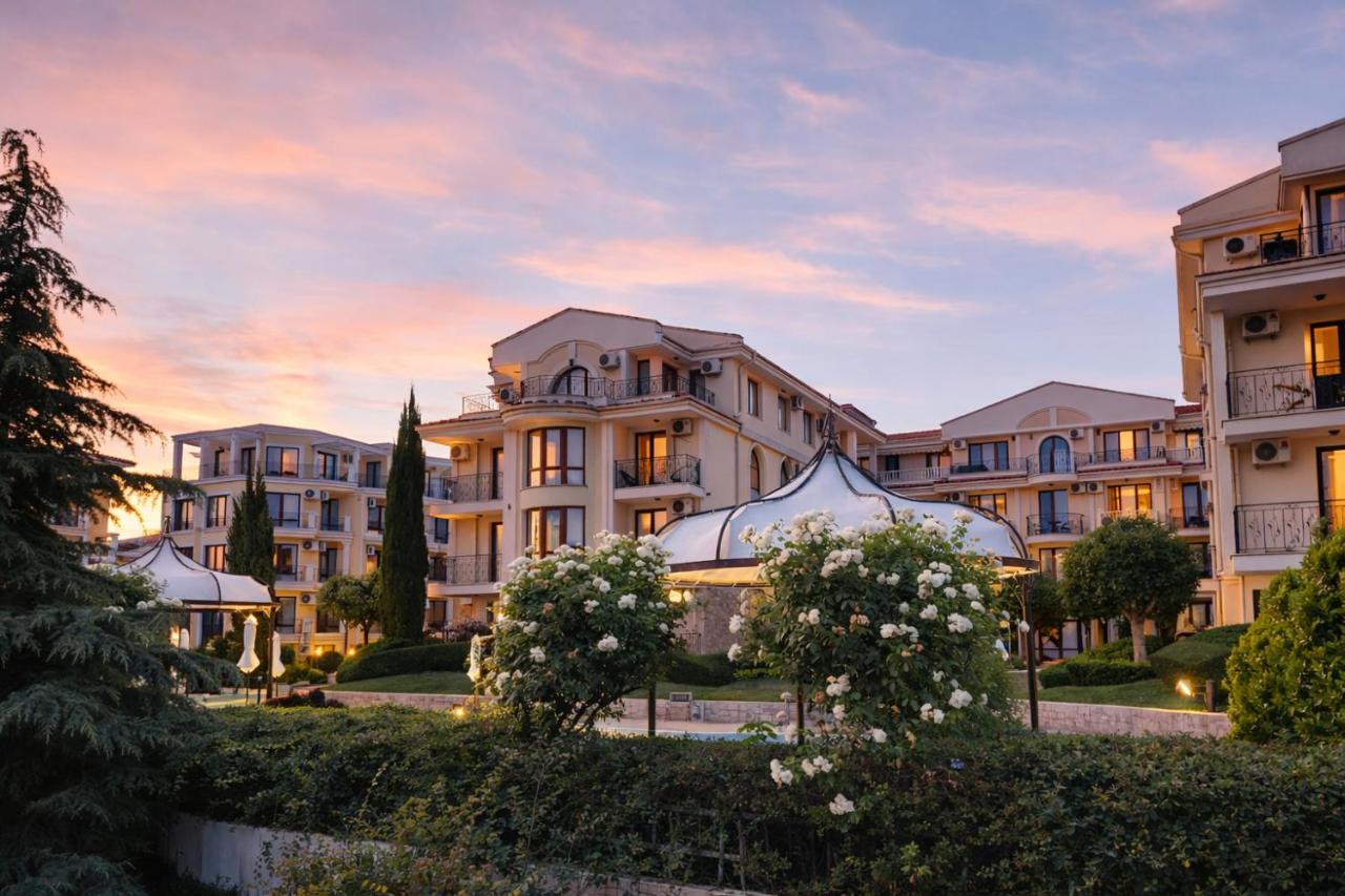 Royal Bay-I Seaview Apartment - Chambres d’hôtes Sveti Vlas