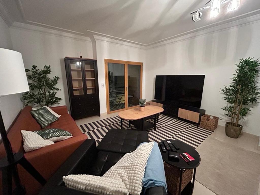 Luxury Apartment in Odivelas Lisbon Colinas do Cruzeiro - Chambres d’hôtes Odivelas