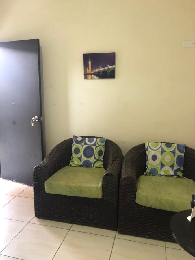 Hospedaje Maluli 02 - B&B Santa Elena