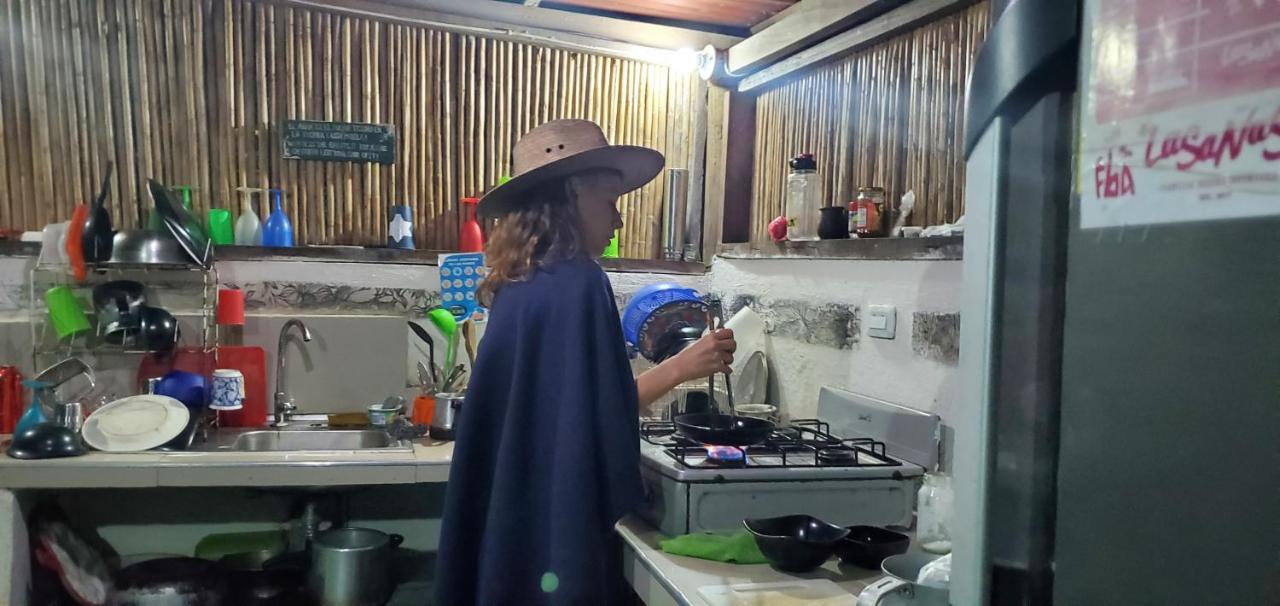 Vierpersoonskamer met Gedeelde Badkamer