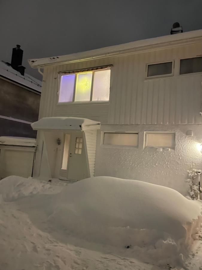 unique villa for unforgettable adventure, Perfect for the Whole family,4 bedroom and 2 bath - B&B Tromsø