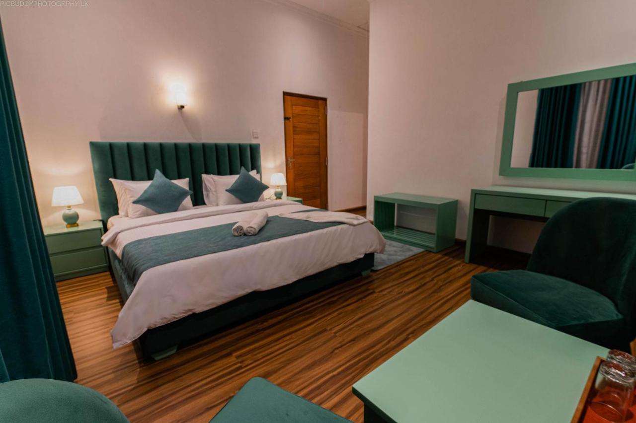 Double Room with Mountain View