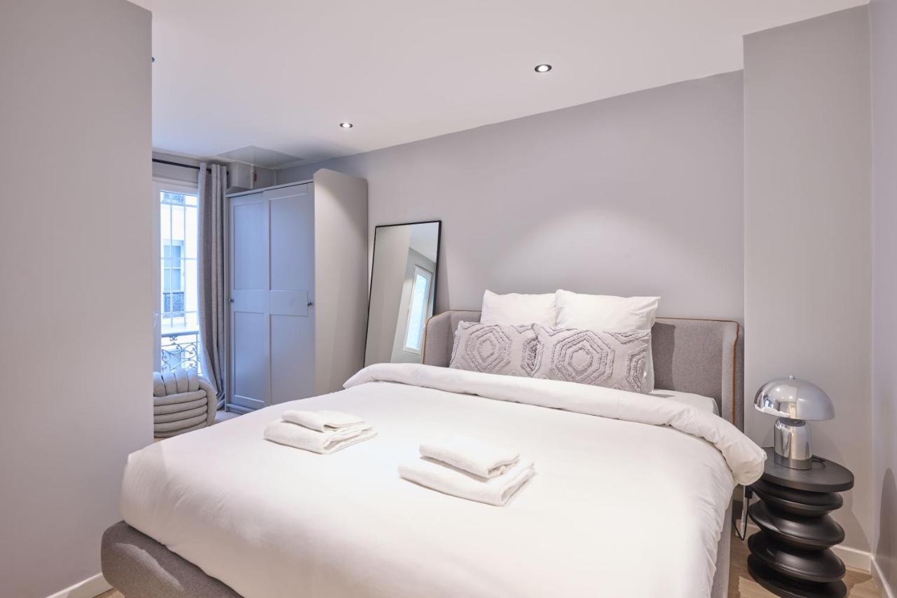 Modern with terrace & 4 spacious bedrooms - B&B Paris