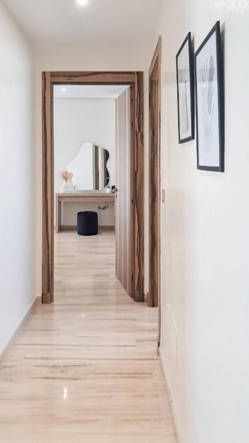 Appartement familial dans résidence avec piscine - B&B Tangier