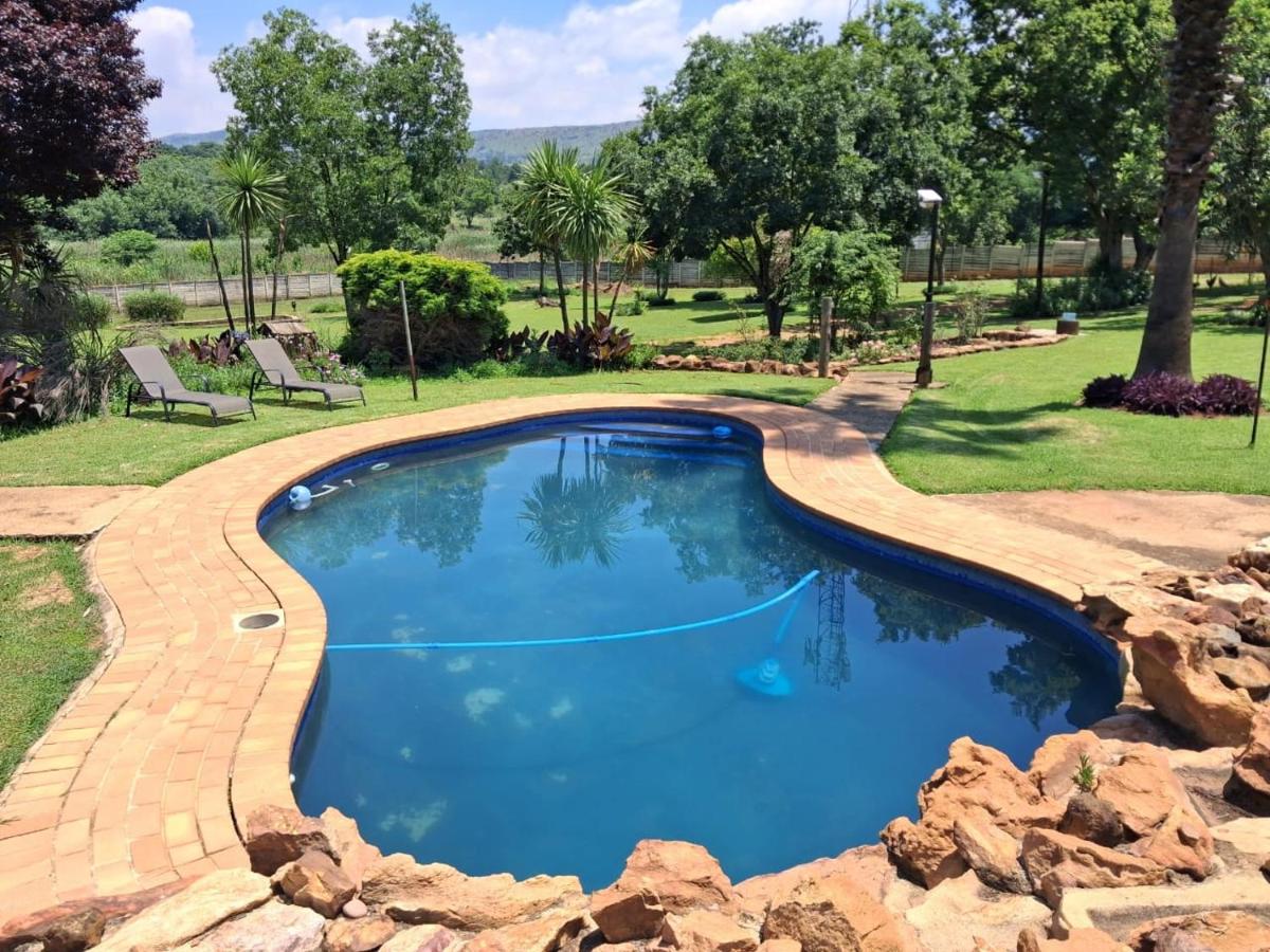 Greenstone Guesthouse - Bed and Breakfast Muldersdrift