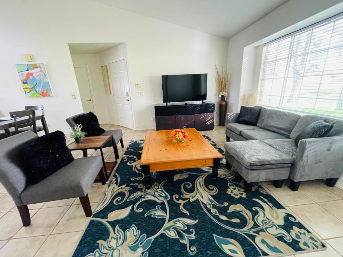 Cozy 3 Bedrooms Town home in Chandler with community pool - Chambres d’hôtes Chandler