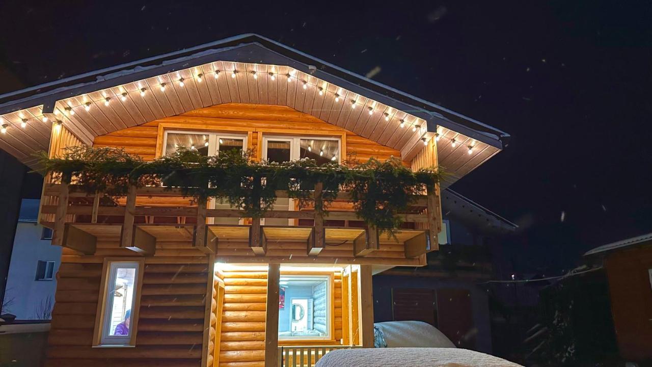 Три-О, Будинок 120 кв для 2-6 гостей & Апартаменти 45 кв для 2-4 гостей, Окремі входи, Вид на гори, 15 хв до центру - B&B Slavs'ke