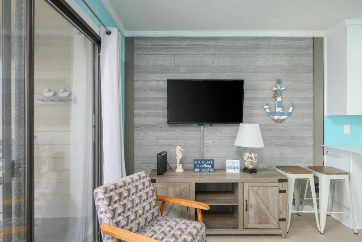 Ocean Villa C246 - OCEAN VIEWS & BEACHFRONT FUN - Bed and Breakfast Hilton Head