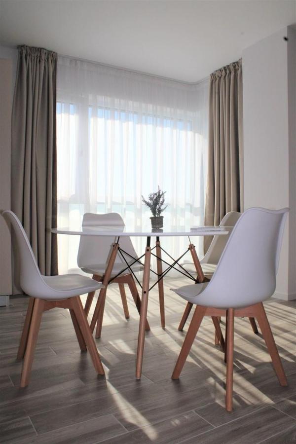 Iulius Town Apartment - B&B Timişoara