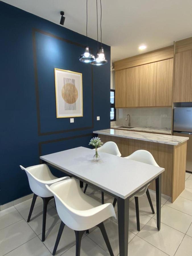 Lel Home to Stay in Kajang - B&B Kajang