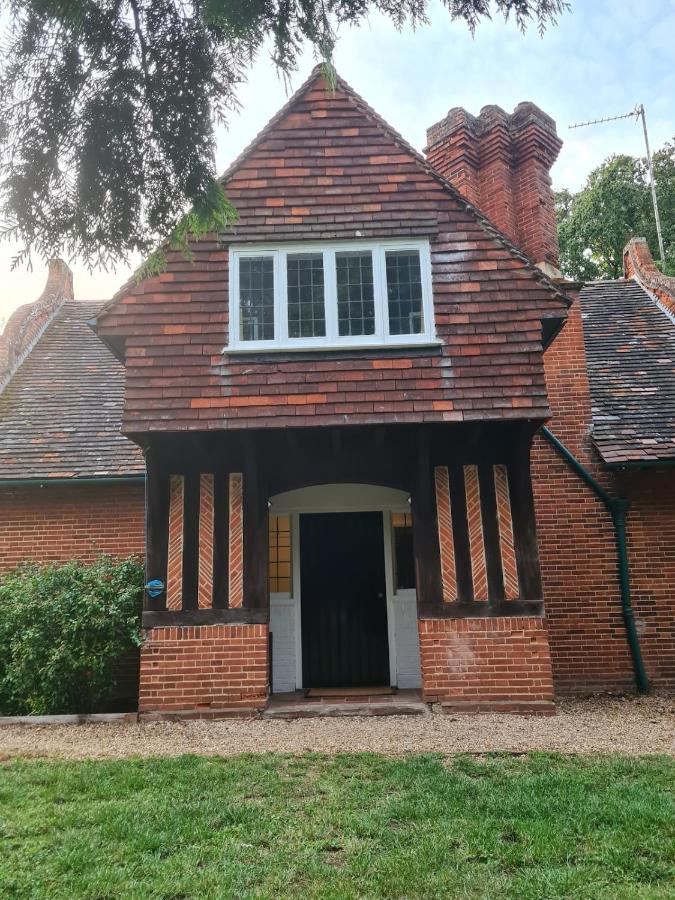 Idyllic, Private and Picturesque Cottage - B&B Newmarket