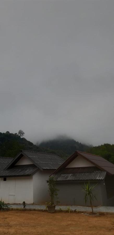 Thavisok guesthouse - B&B Ban Hatxao