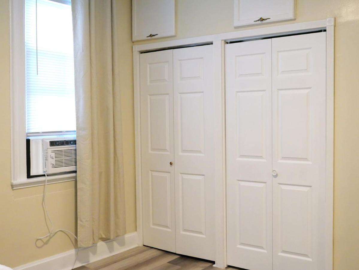 Cozy 4 Bedroom House near the lake - Chambres d'hôtes Kenosha