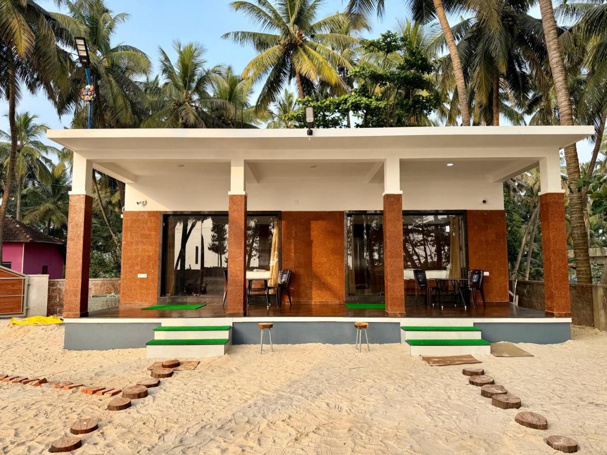 Navasharada's White Sand Beach House - B&B Udupi