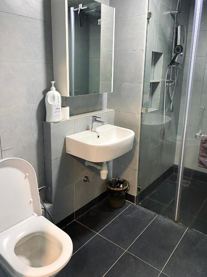 KOKO Homestay Jesselton Quay KK - B&B Kota Kinabalu