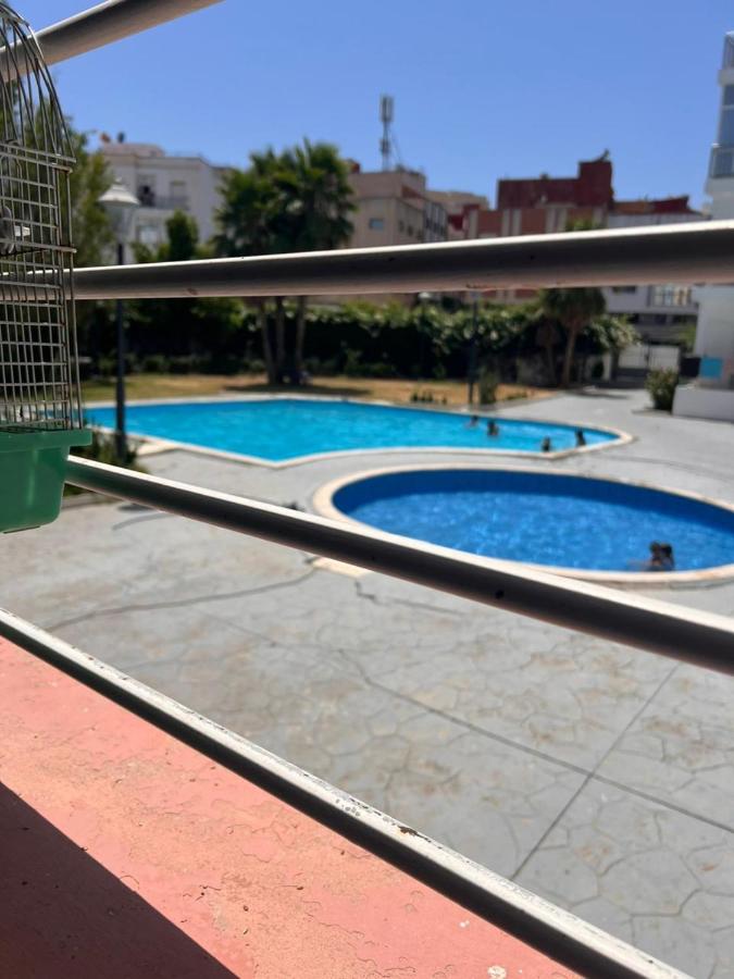 Modern Apartment in Tangier Center, just 5 min away from The center, Beach, Mall and TGV - Chambres d'hôtes Tanger