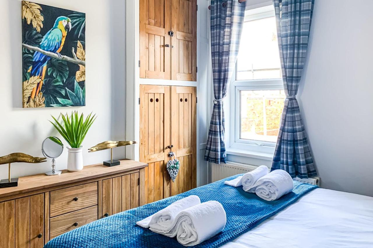 The Knavesmire - Quaint Victorian Home - Free Parking - Pet Friendly - Bed and Breakfast York