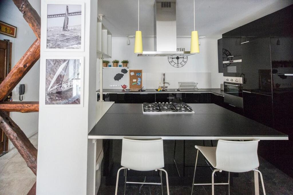 Duplex with terrace in Alfama, Central Lisbon - B&B Lisbon