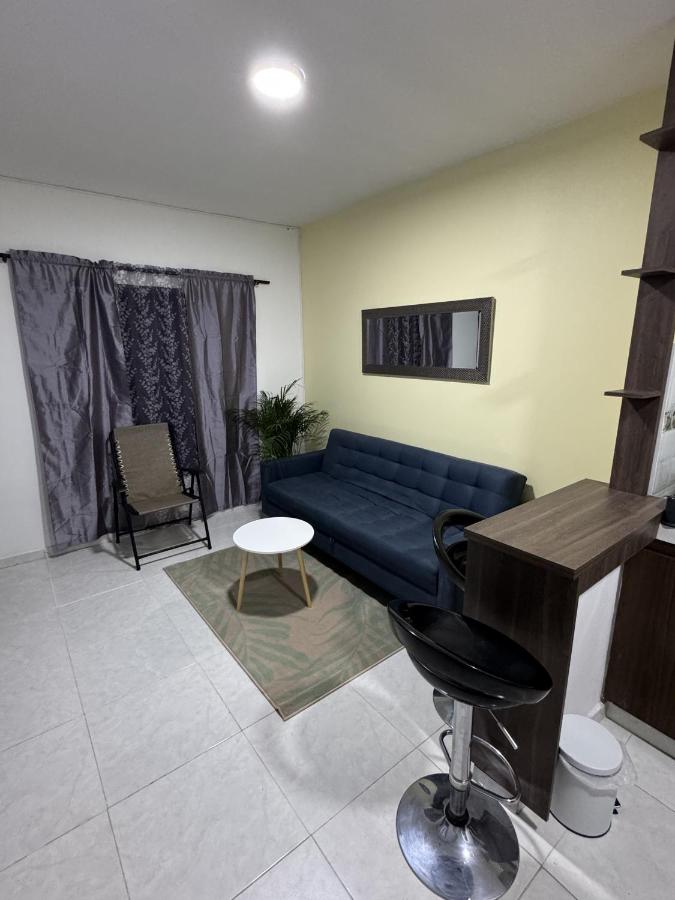 Punto base aérea - B&B Cali