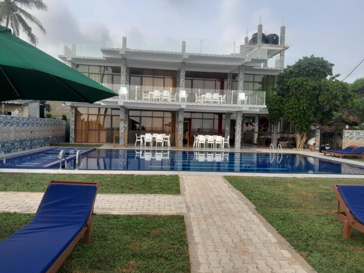 Beach House - Ferienwohnung Mirissa city