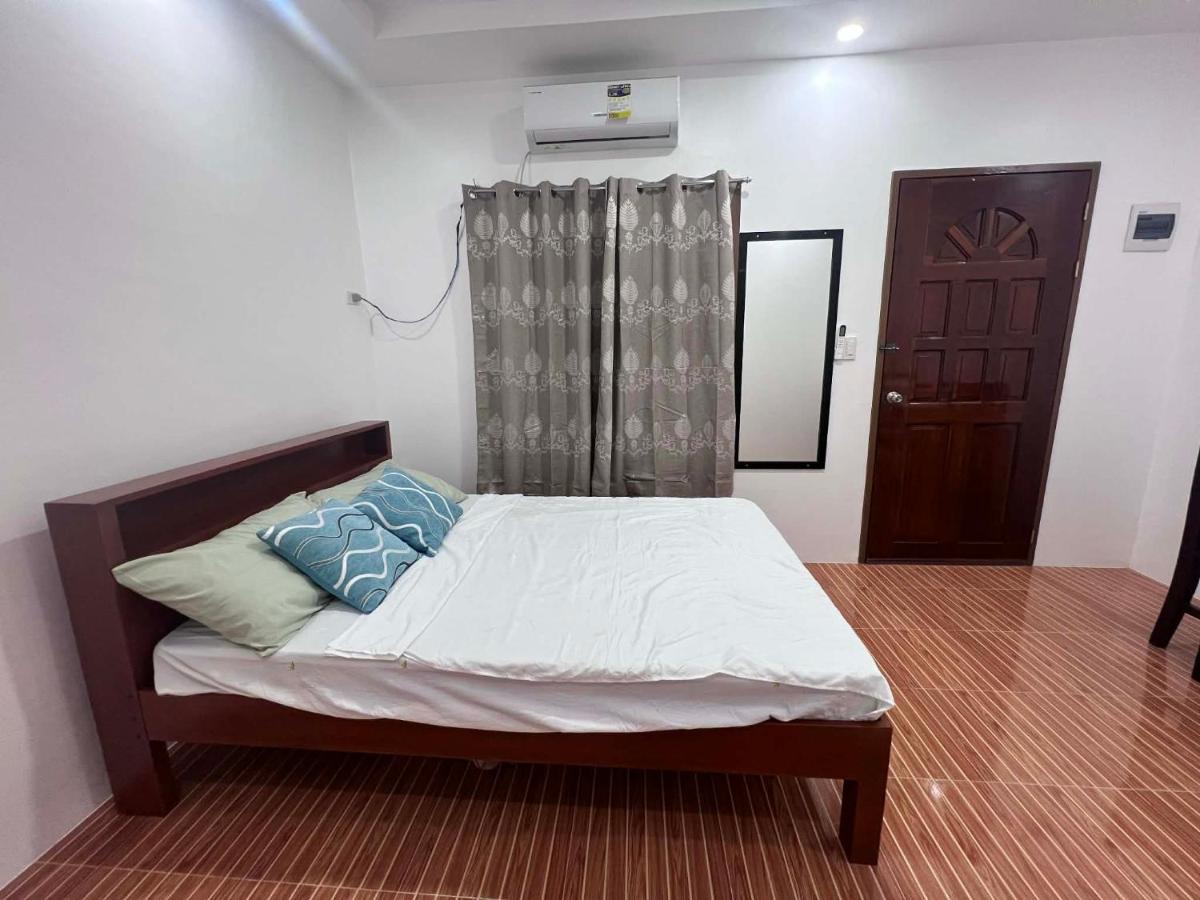 Habitación con cama grande 