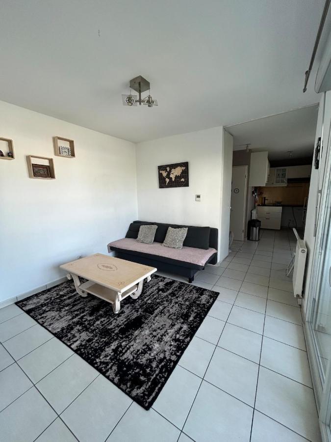 Appartement neuf et parfaitement agencé sur Lyon - B&B Vénissieux