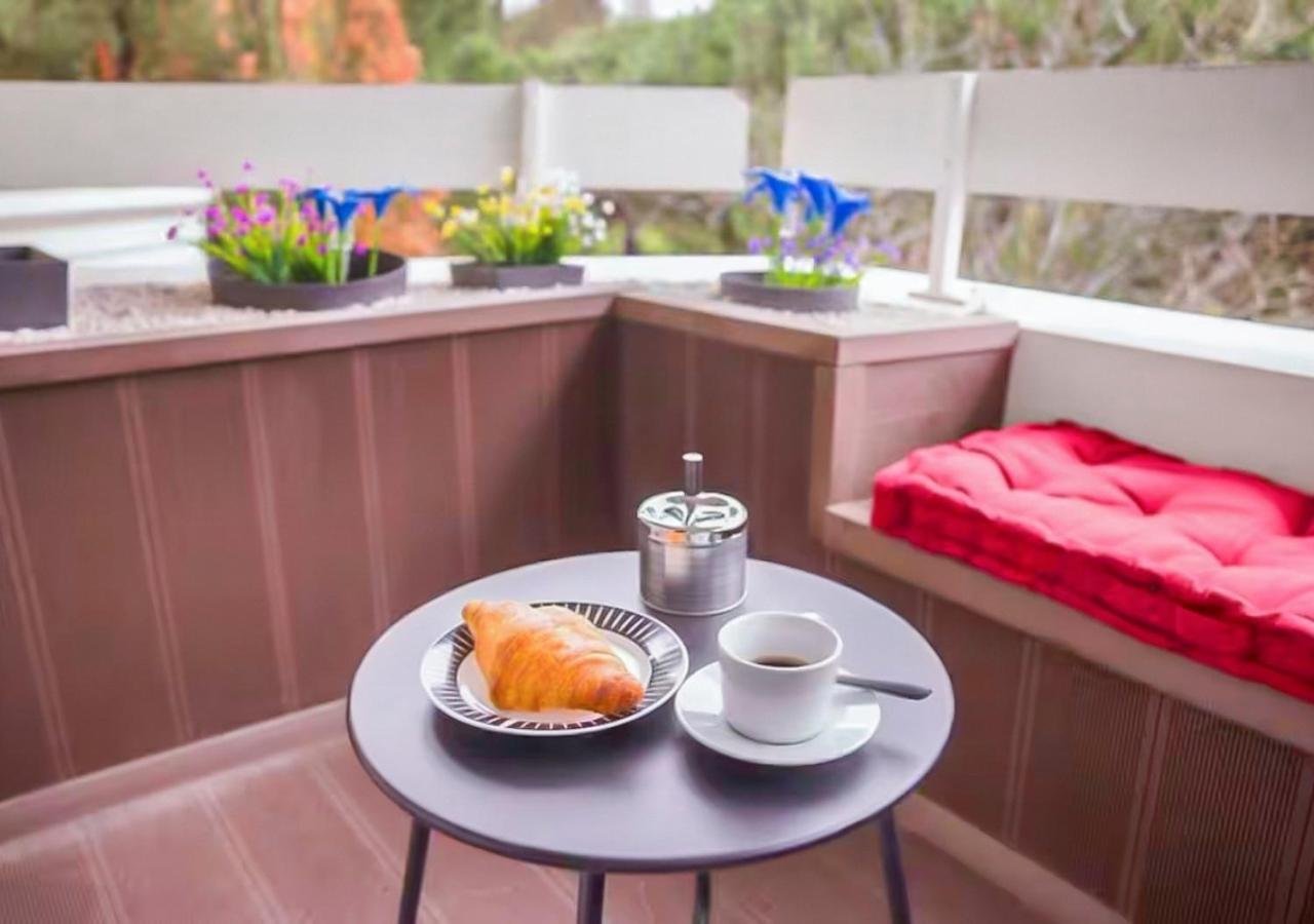 Charmant studio avec balcon et parking privé - Ferienwohnung Launaguet