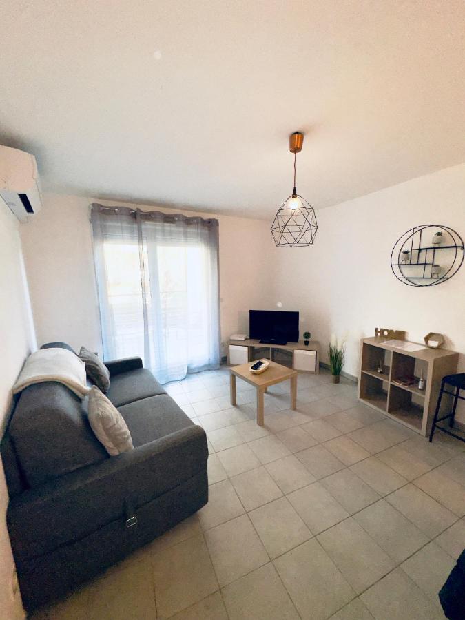 Appartement T2 proche des calanques Sormiou et Morgiou - Bed and Breakfast Marseille