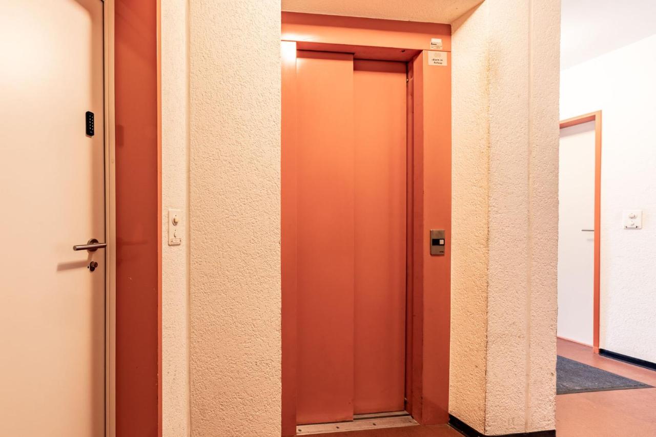 The R Apartment Farnsberg - Ferienwohnung Basel