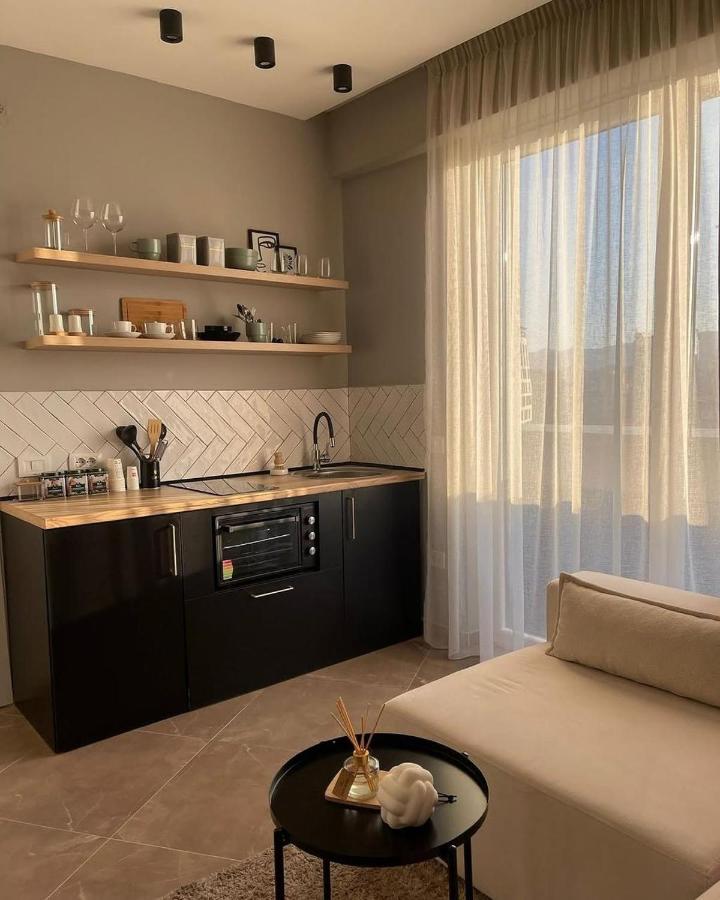 Enzo Rooms Center - B&B Tirana