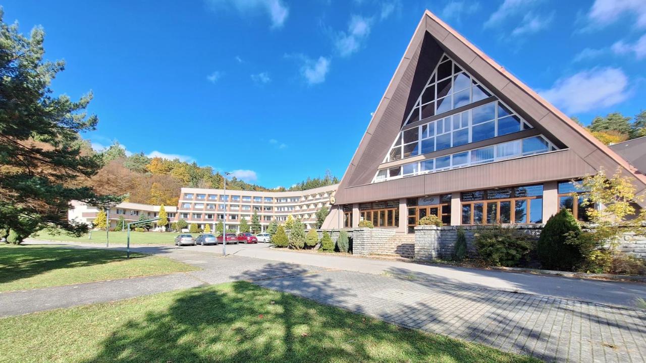 Apartmán Všemina 300 - B&B Všemina