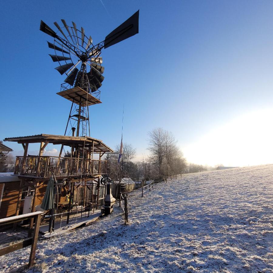 Schäferwagen mit Dachterrasse an der Pferdekoppel - B&B Haus im Wald