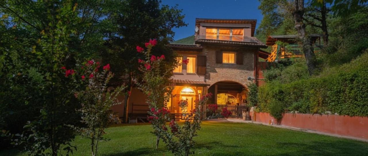 Borgo Canapegna - "La quercia d'oro" private pool in the heart of Le Marche - B&B Fabriano