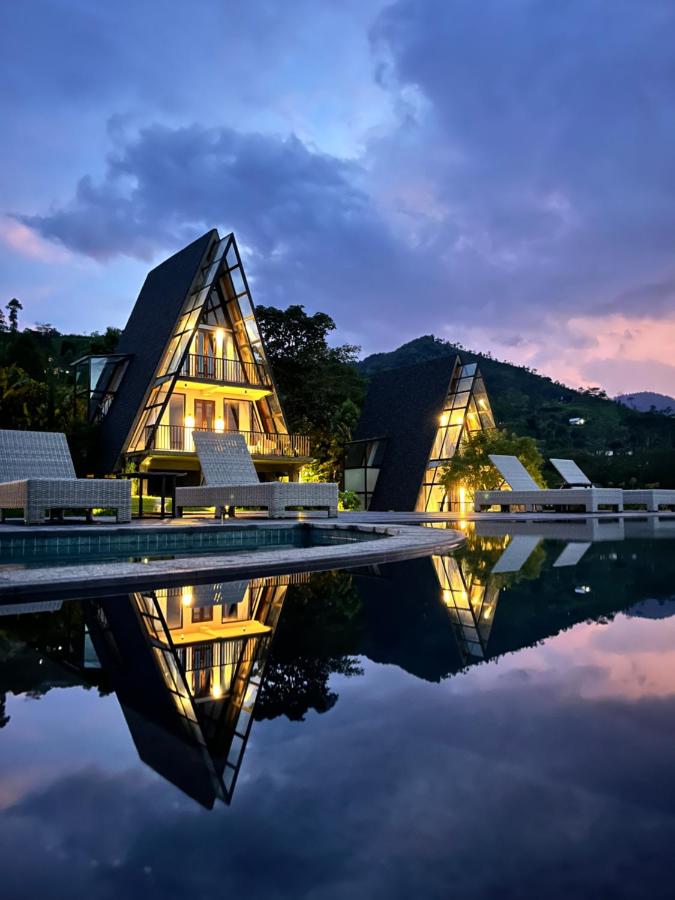Tamblingan Village - Luxury Villas in Munduk - Chambres d’hôtes Munduk