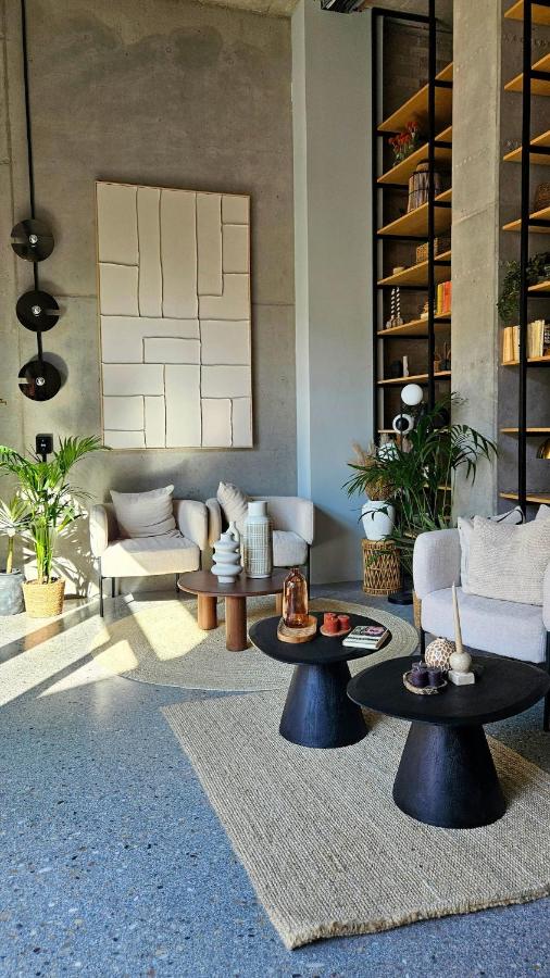 TeddBear Apt - Stylish Studio with a Cozy Soul - B&B Brno