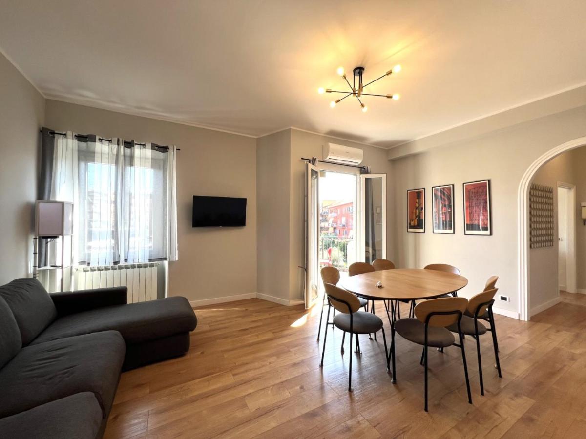 L'affaccio sul borgo - Adiacente Metro B - B&B Roma