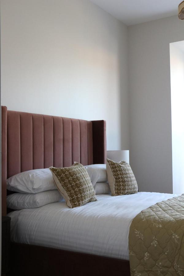 Spacious Luxury Apartment in the Heart of Shrewsbury Sleeps 6 - Chambres d'hôtes Shrewsbury