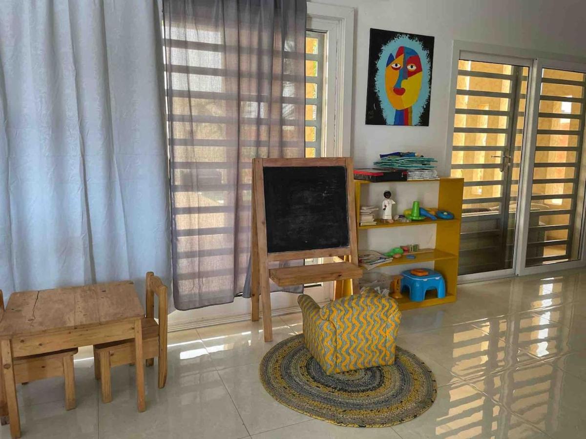PopRox Villa - Bed and Breakfast Ndiorokh Mbot