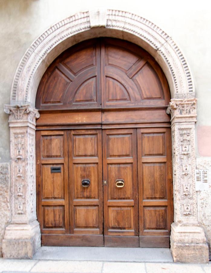 Palazzo Degli Affreschi - B&B Verona