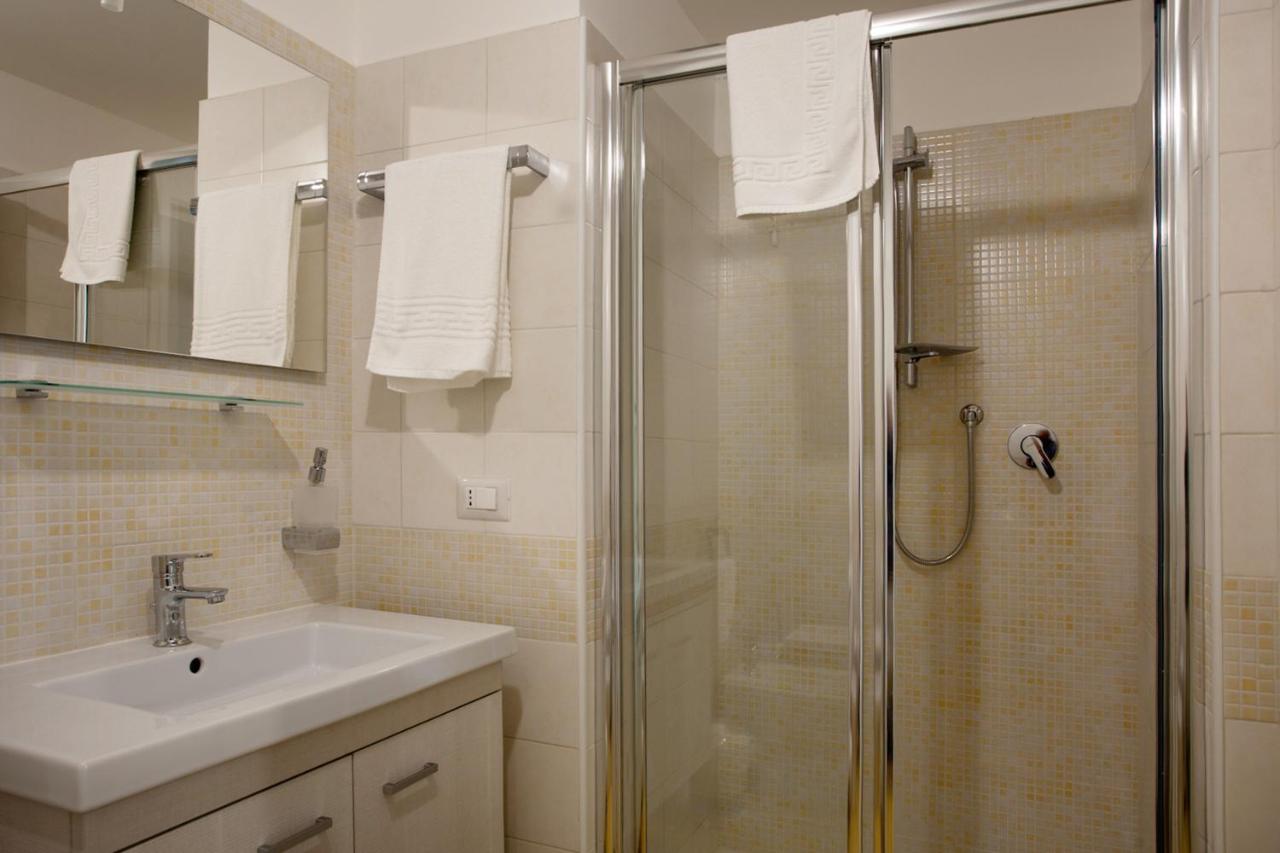 Triple Room with Sea View