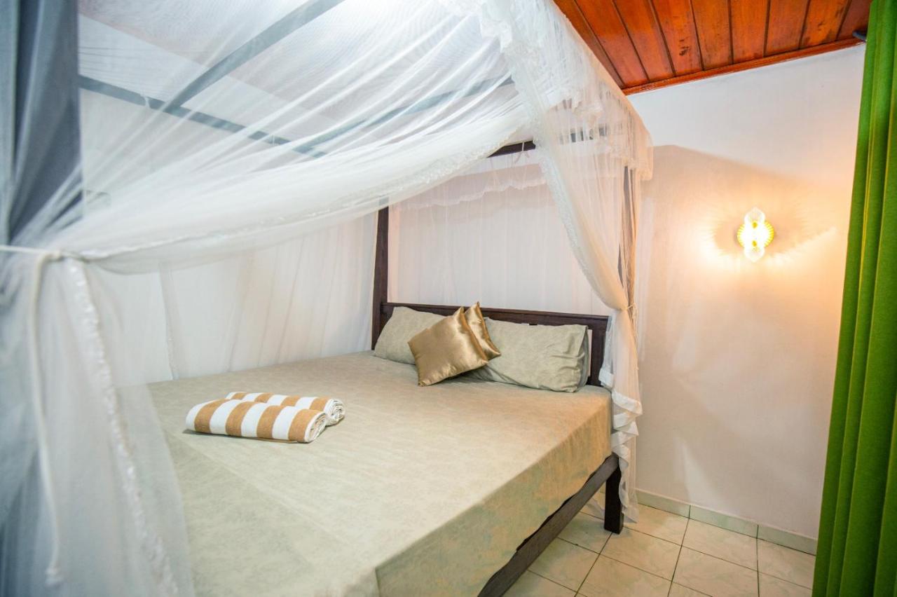 Rithu villa - B&B Hikkaduwa