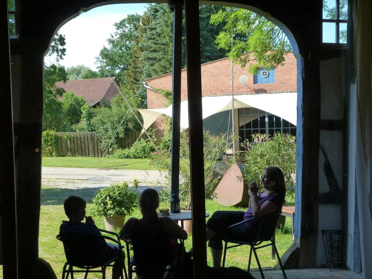 Kröte Nr 5 - Chambres d'hôtes Waddeweitz