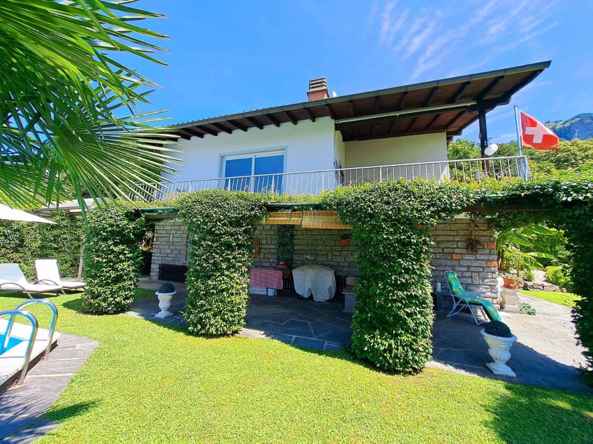 Casa Bellavista Rovio, Appartamento Giardino - B&B Rovio