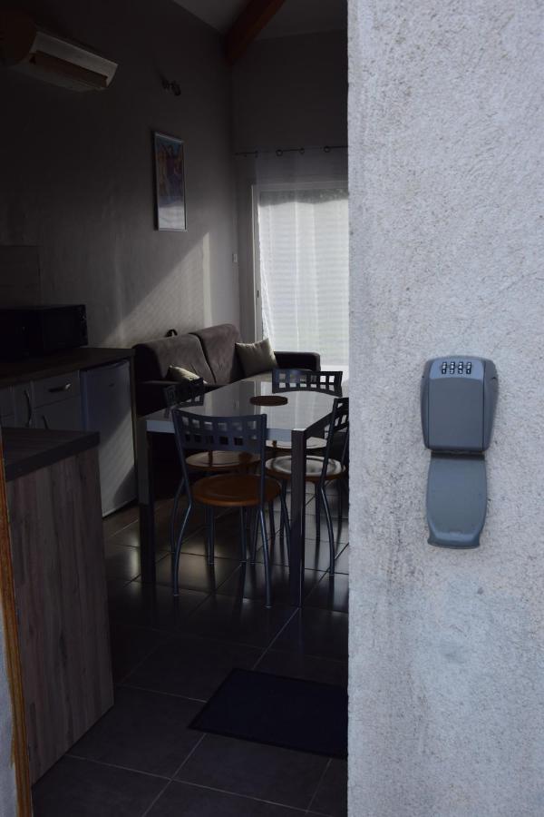 LE SIGOU - Studio avec chambre sur Mezzanine, Jardin et parking sécurisé - Chambres d’hôtes Pierrefeu-du-Var