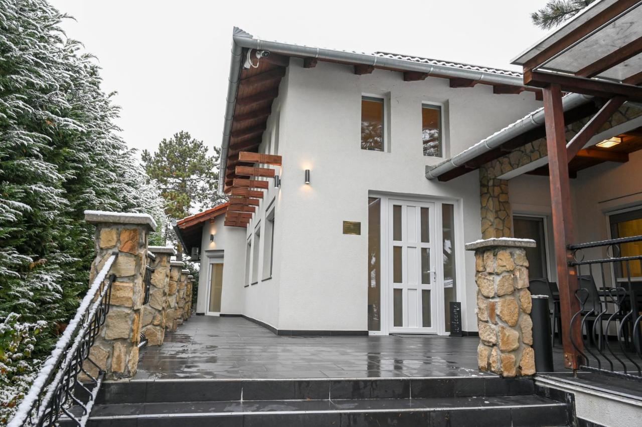 Villa Budapest Wellness Apartments - Chambres d'hôtes Érd