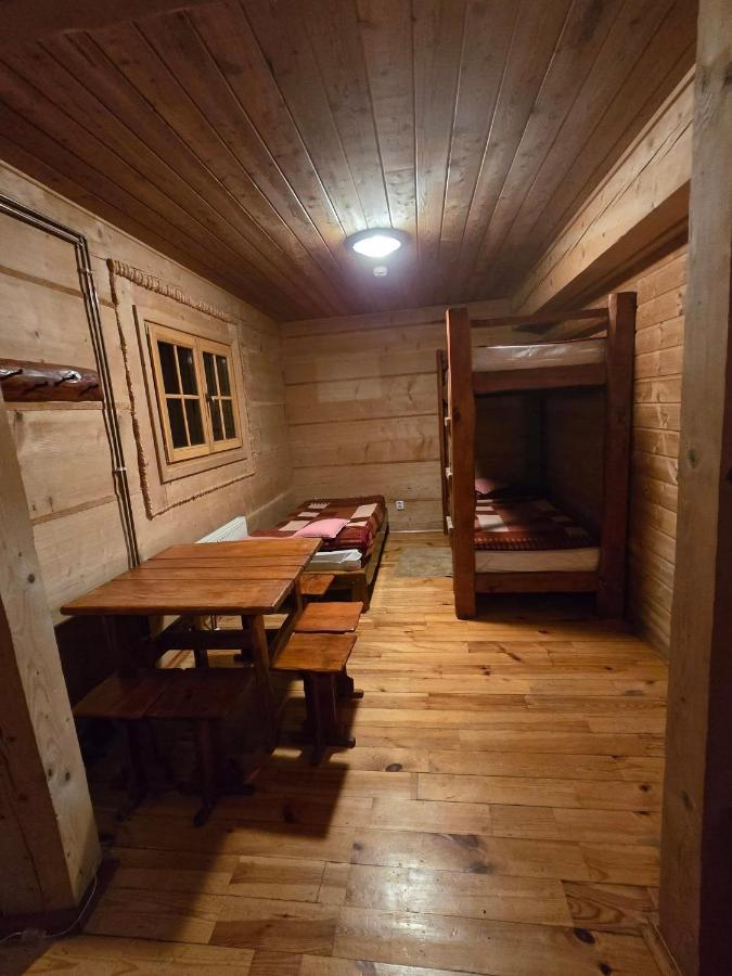 Habitación Compartida Mixta de 6 camas