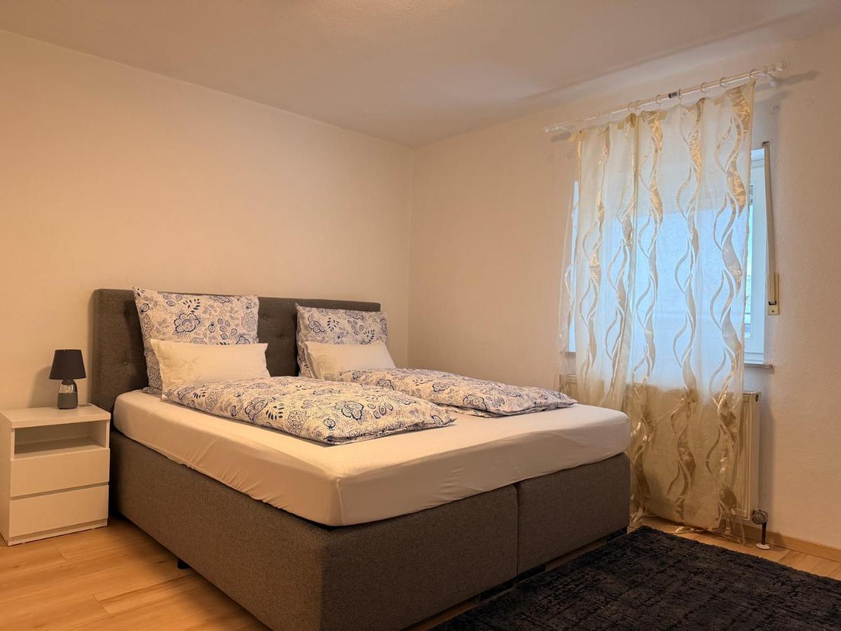 Klassisches Apartment mit 1 Schlafzimmer und Kingsize-Bett